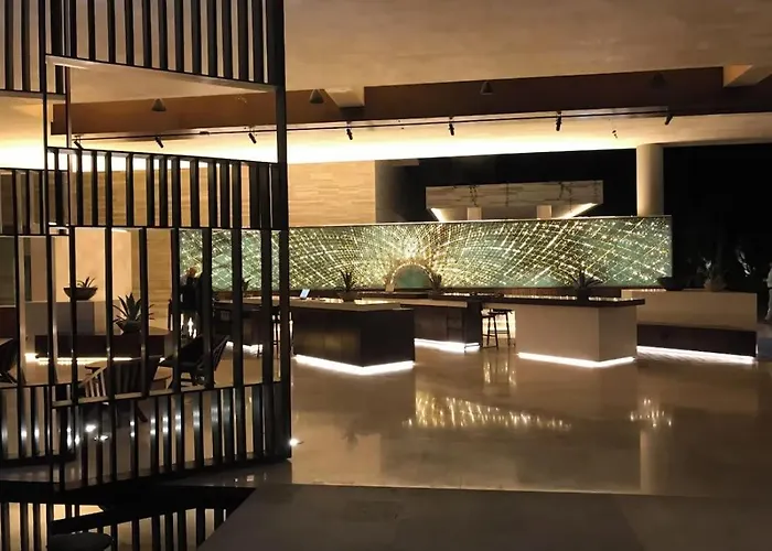 2bd Oceanfront Presidential Solaz Cabo