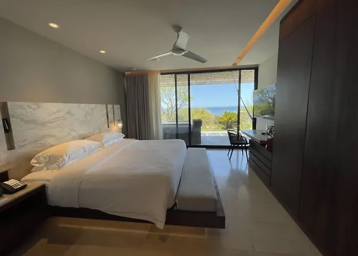 Villa 2bd Oceanfront Presidential Solaz Cabo