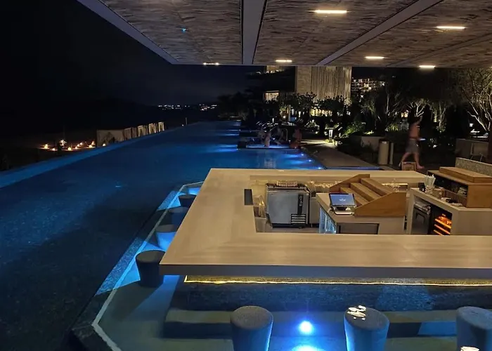 2bd Oceanfront Presidential Solaz Cabo Villa